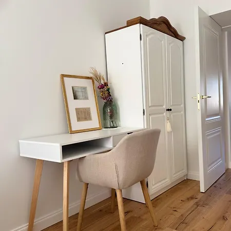 Angel Charm - Old Town Apartment *