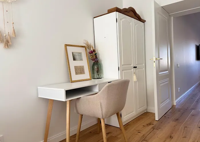 Angel Charm - Old Town Apartman *